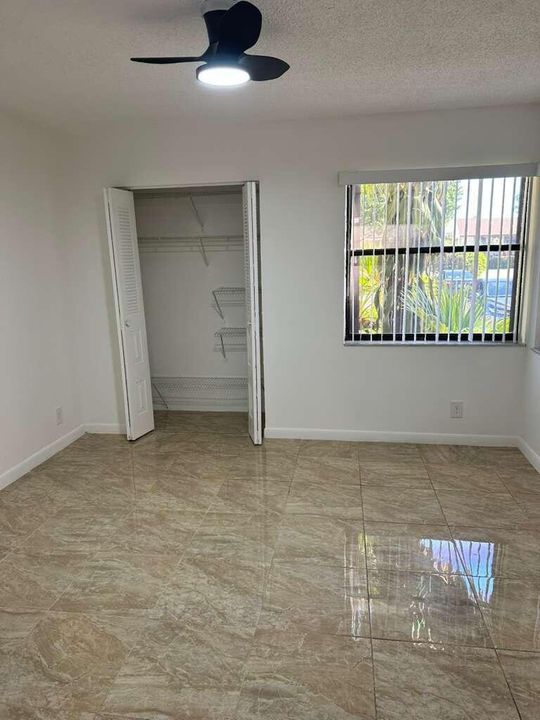 For Sale: $224,900 (2 beds, 2 baths, 1244 Square Feet)