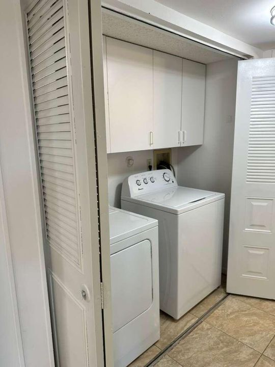 For Sale: $224,900 (2 beds, 2 baths, 1244 Square Feet)