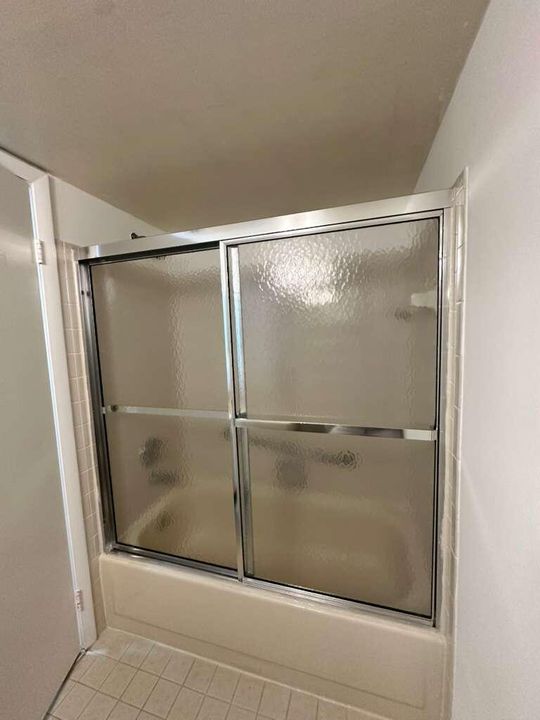 For Sale: $224,900 (2 beds, 2 baths, 1244 Square Feet)