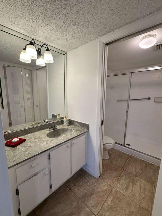 For Sale: $224,900 (2 beds, 2 baths, 1244 Square Feet)