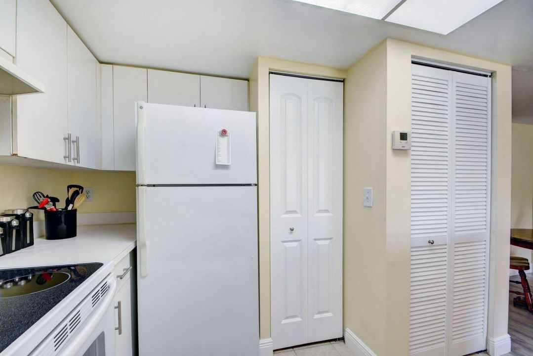 En Venta: $280,000 (2 camas, 2 baños, 1112 Pies cuadrados)