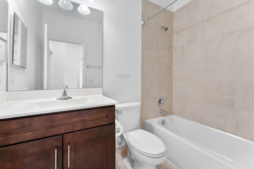 For Sale: $529,999 (3 beds, 2 baths, 1829 Square Feet)