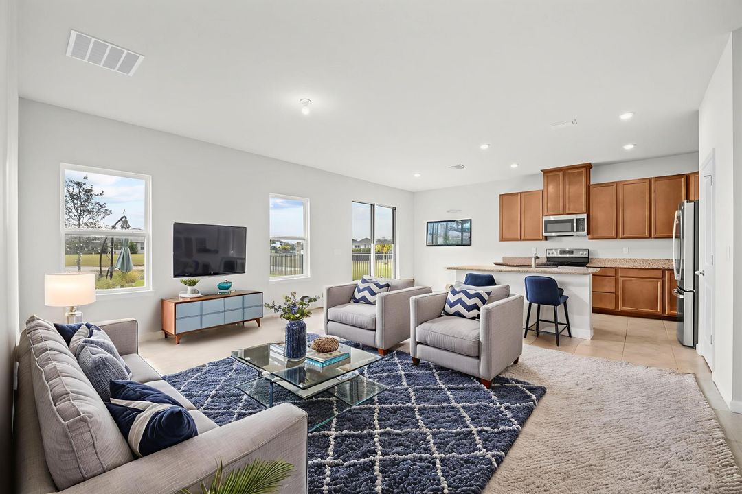 На продажу: $395,000 (3 спален, 2 ванн, 1552 Квадратных фут)