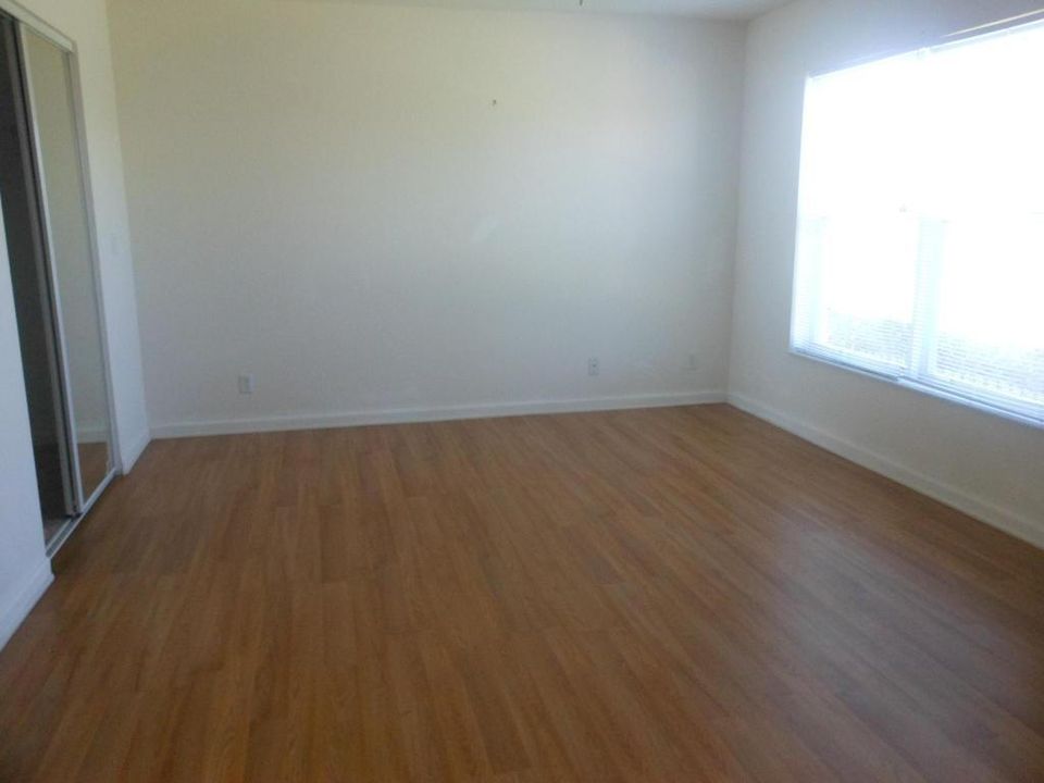 En Renta: $2,749 (3 camas, 2 baños, 1674 Pies cuadrados)