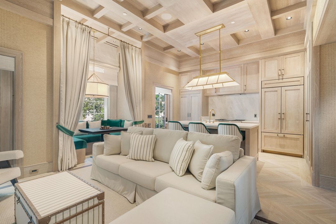 For Sale: $5,495,000 (2 beds, 2 baths, 1241 Square Feet)