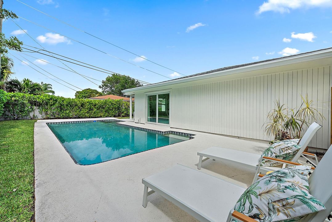 For Rent: $6,000 (3 beds, 2 baths, 1648 Square Feet)