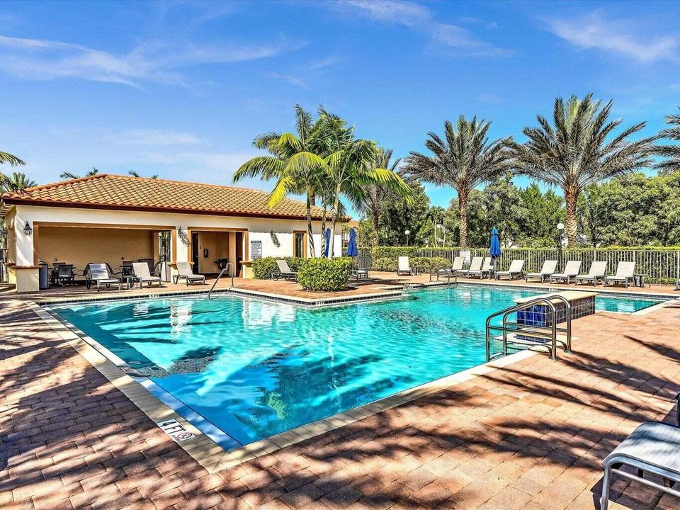 For Sale: $529,999 (3 beds, 2 baths, 1829 Square Feet)