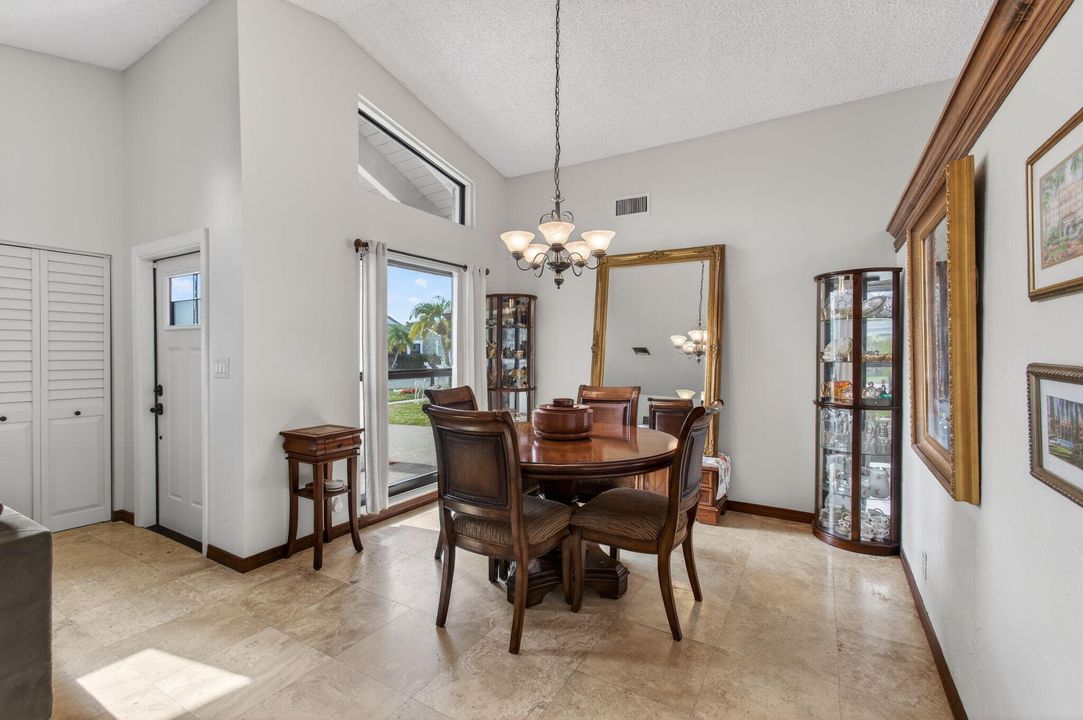 For Sale: $649,900 (3 beds, 2 baths, 1592 Square Feet)