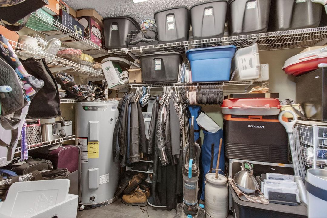 For Sale: $649,900 (3 beds, 2 baths, 1592 Square Feet)