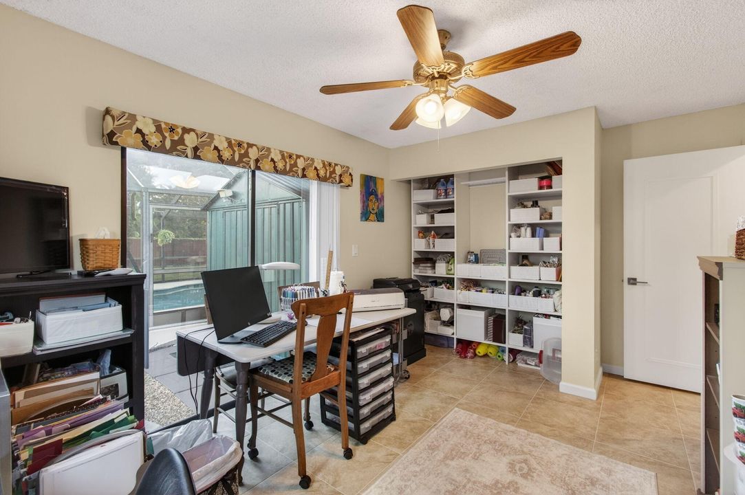 For Sale: $649,900 (3 beds, 2 baths, 1592 Square Feet)