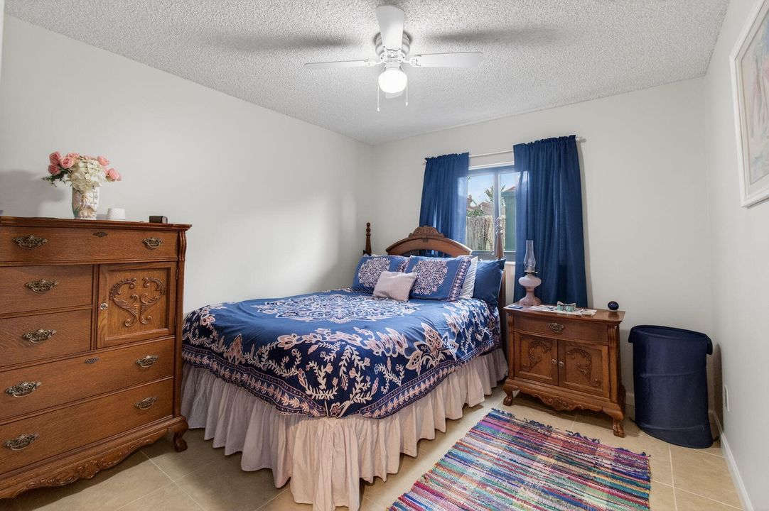 For Sale: $649,900 (3 beds, 2 baths, 1592 Square Feet)