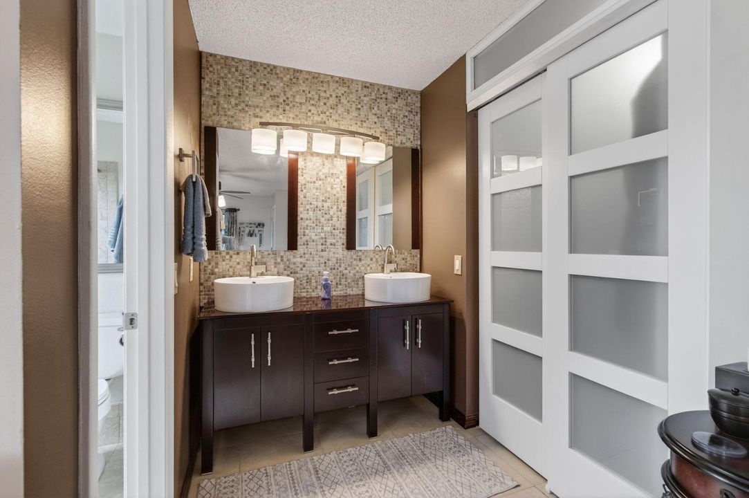 For Sale: $649,900 (3 beds, 2 baths, 1592 Square Feet)