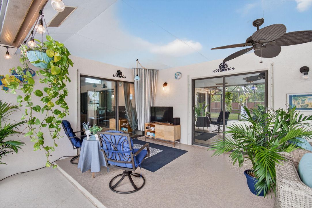 For Sale: $649,900 (3 beds, 2 baths, 1592 Square Feet)