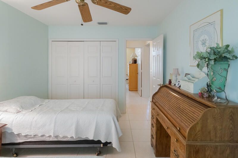 На продажу: $349,999 (3 спален, 2 ванн, 1450 Квадратных фут)