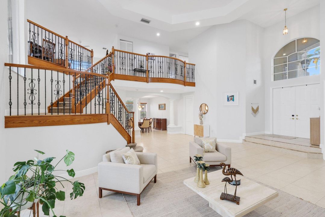 待售: $1,599,999 (6 贝兹, 4 浴室, 4745 平方英尺)