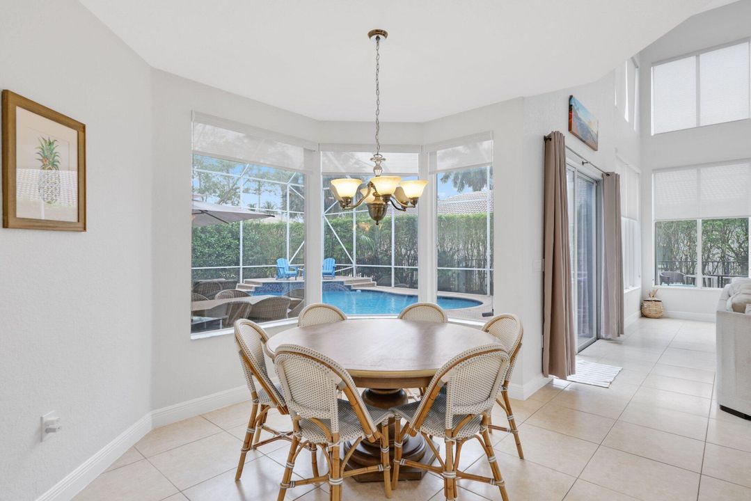 待售: $1,599,999 (6 贝兹, 4 浴室, 4745 平方英尺)