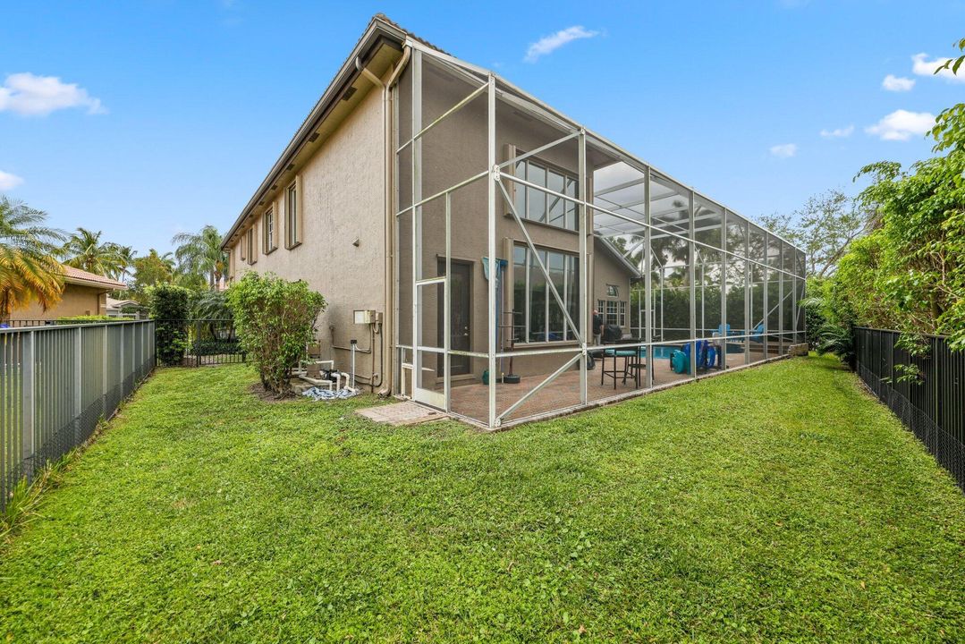 待售: $1,599,999 (6 贝兹, 4 浴室, 4745 平方英尺)