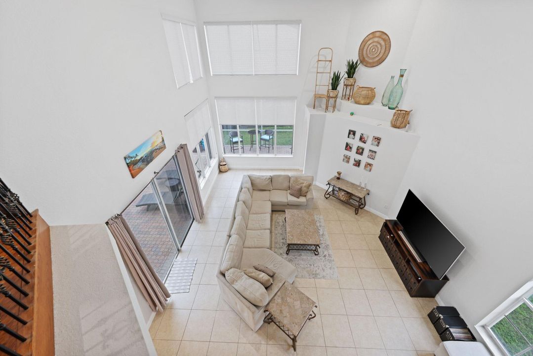 待售: $1,599,999 (6 贝兹, 4 浴室, 4745 平方英尺)