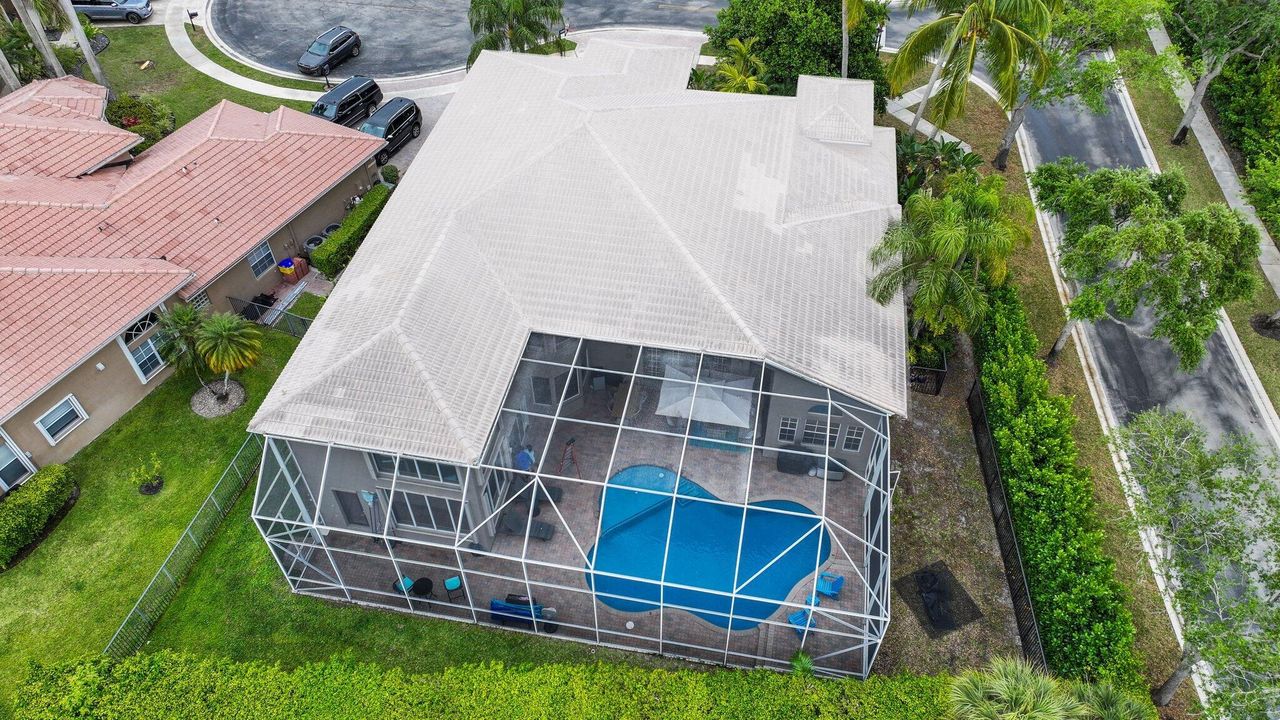 待售: $1,599,999 (6 贝兹, 4 浴室, 4745 平方英尺)