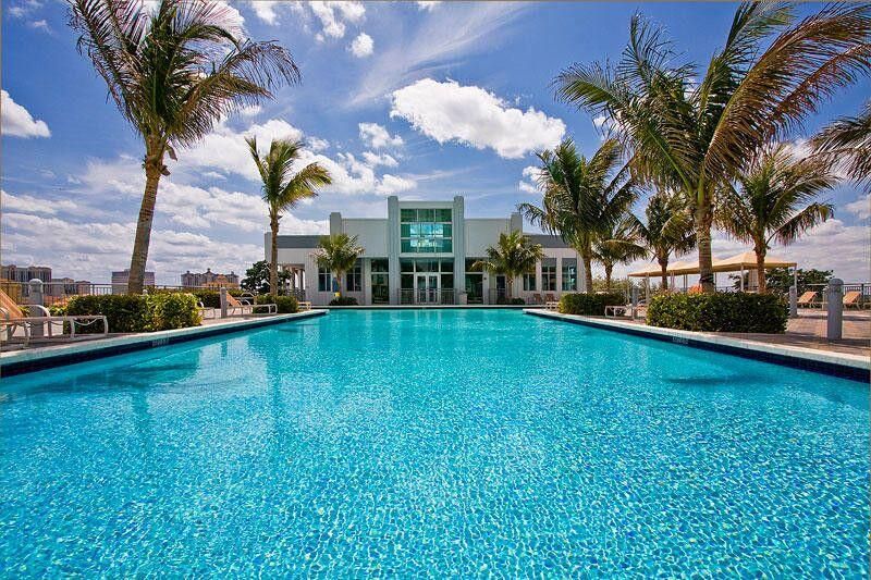 В аренду: $2,800 (1 спален, 1 ванн, 893 Квадратных фут)