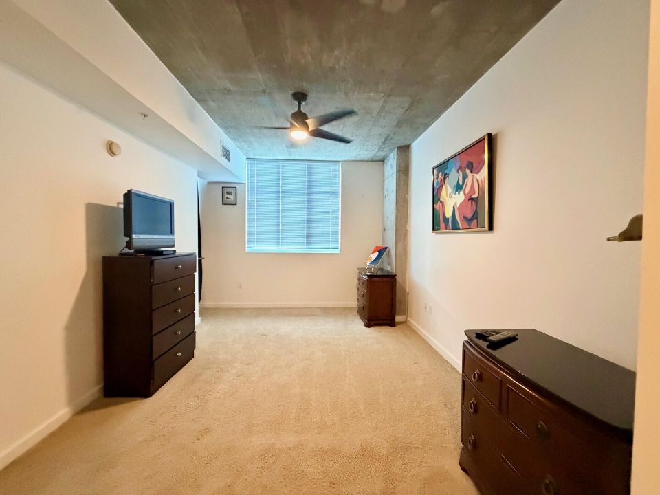 В аренду: $2,800 (1 спален, 1 ванн, 893 Квадратных фут)