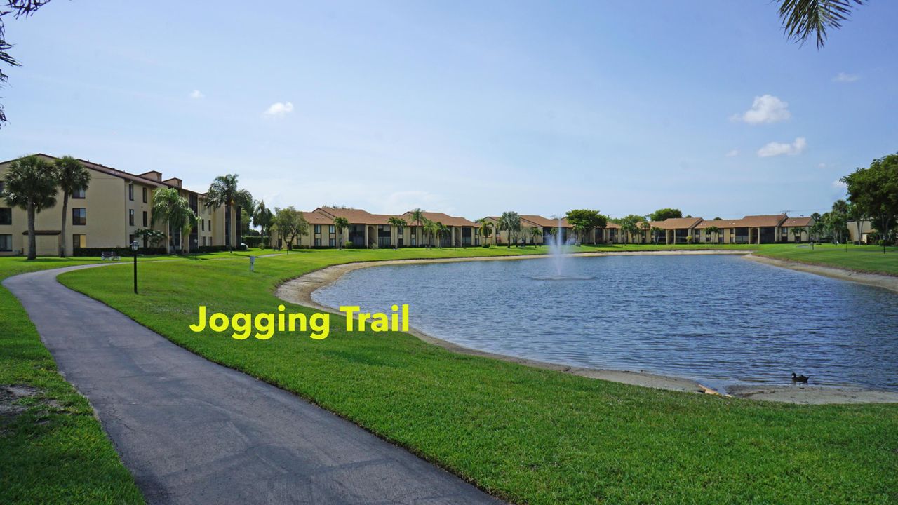 На продажу: $229,500 (2 спален, 2 ванн, 1370 Квадратных фут)