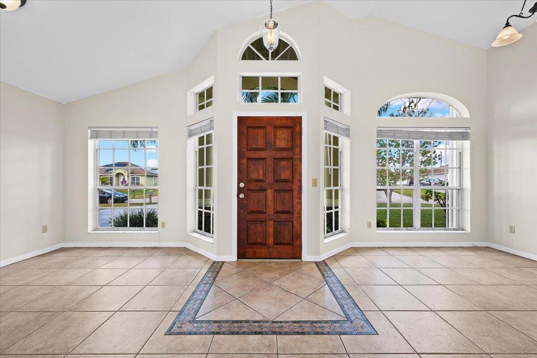 For Sale: $419,500 (3 beds, 2 baths, 1657 Square Feet)