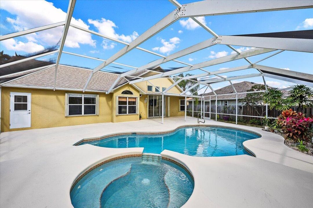 For Sale: $419,500 (3 beds, 2 baths, 1657 Square Feet)