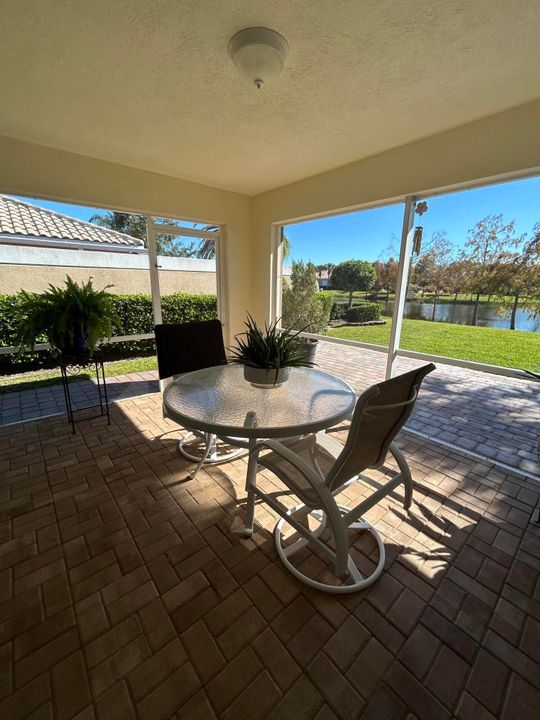 出租: $2,550 (2 贝兹, 2 浴室, 1526 平方英尺)