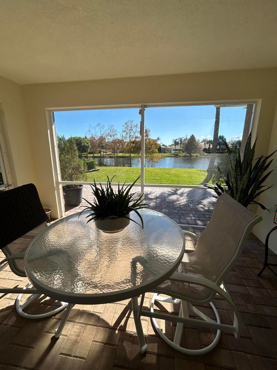 出租: $2,550 (2 贝兹, 2 浴室, 1526 平方英尺)