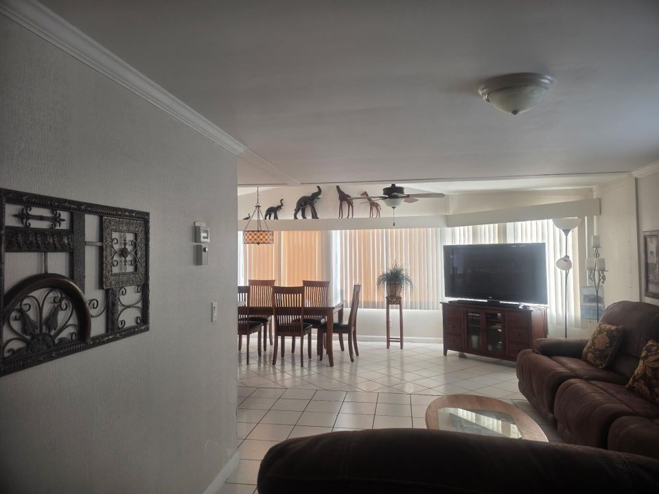 For Sale: $89,000 (2 beds, 2 baths, 1258 Square Feet)
