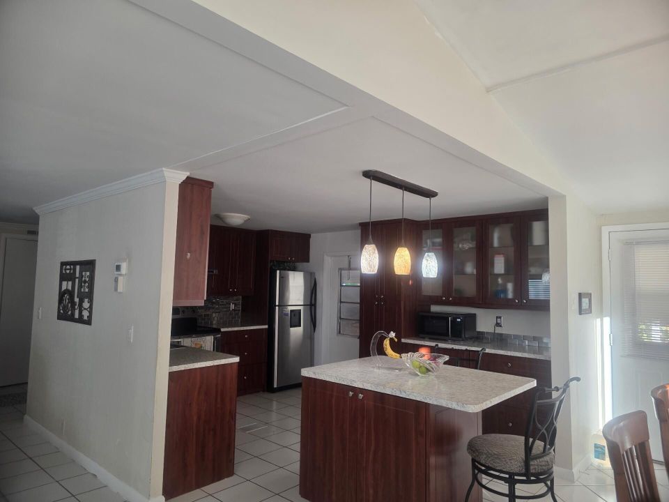 For Sale: $89,000 (2 beds, 2 baths, 1258 Square Feet)