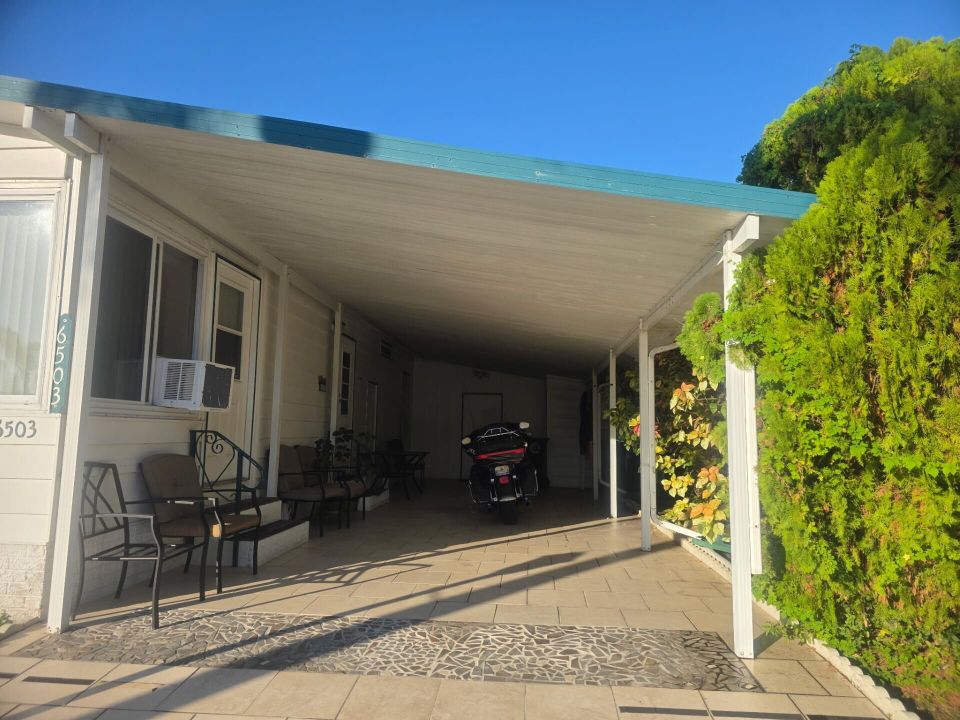 For Sale: $89,000 (2 beds, 2 baths, 1258 Square Feet)