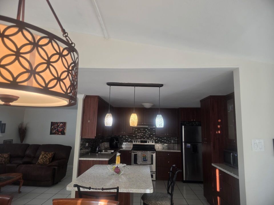 For Sale: $89,000 (2 beds, 2 baths, 1258 Square Feet)