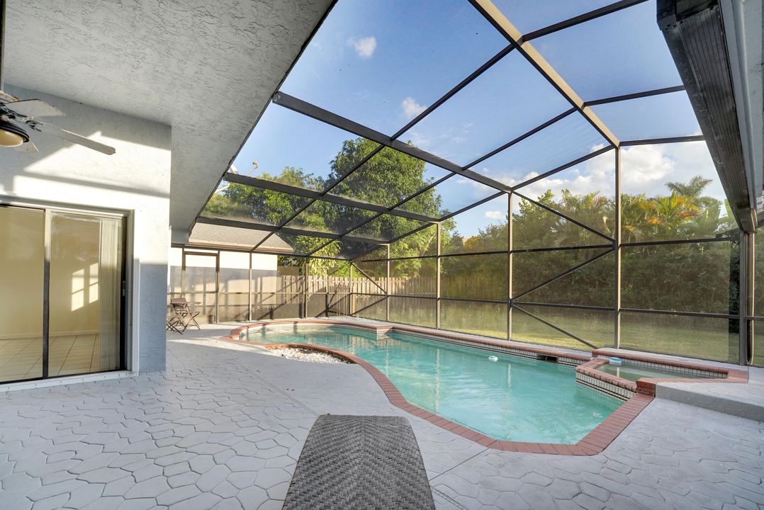 En Renta: $4,150 (4 camas, 2 baños, 1874 Pies cuadrados)