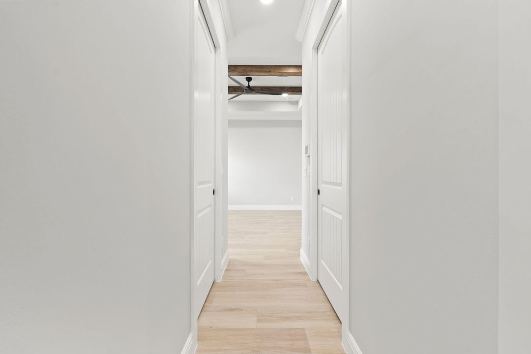 En Venta: $845,900 (4 camas, 4 baños, 2300 Pies cuadrados)