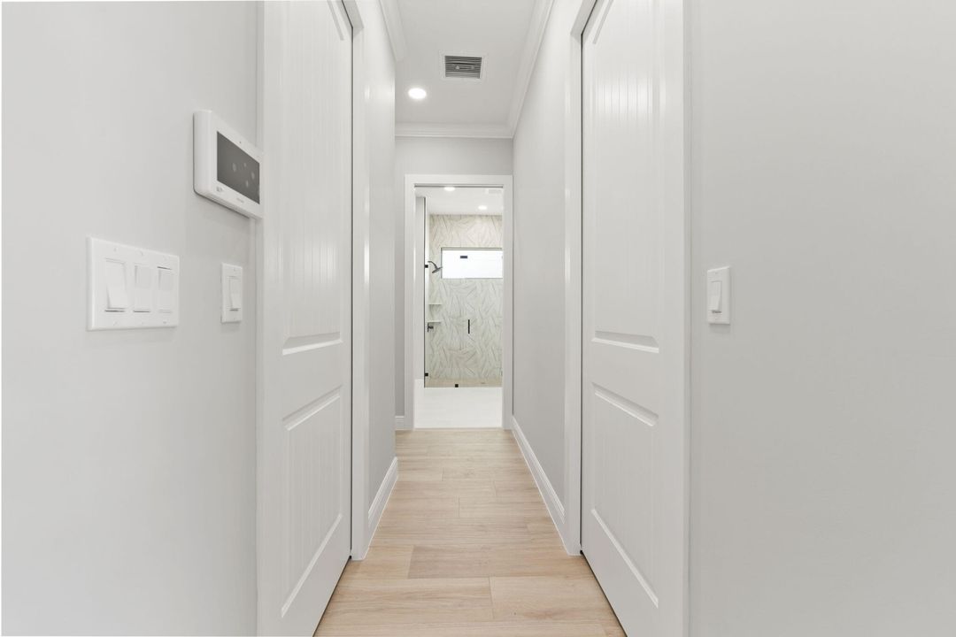 En Venta: $845,900 (4 camas, 4 baños, 2300 Pies cuadrados)