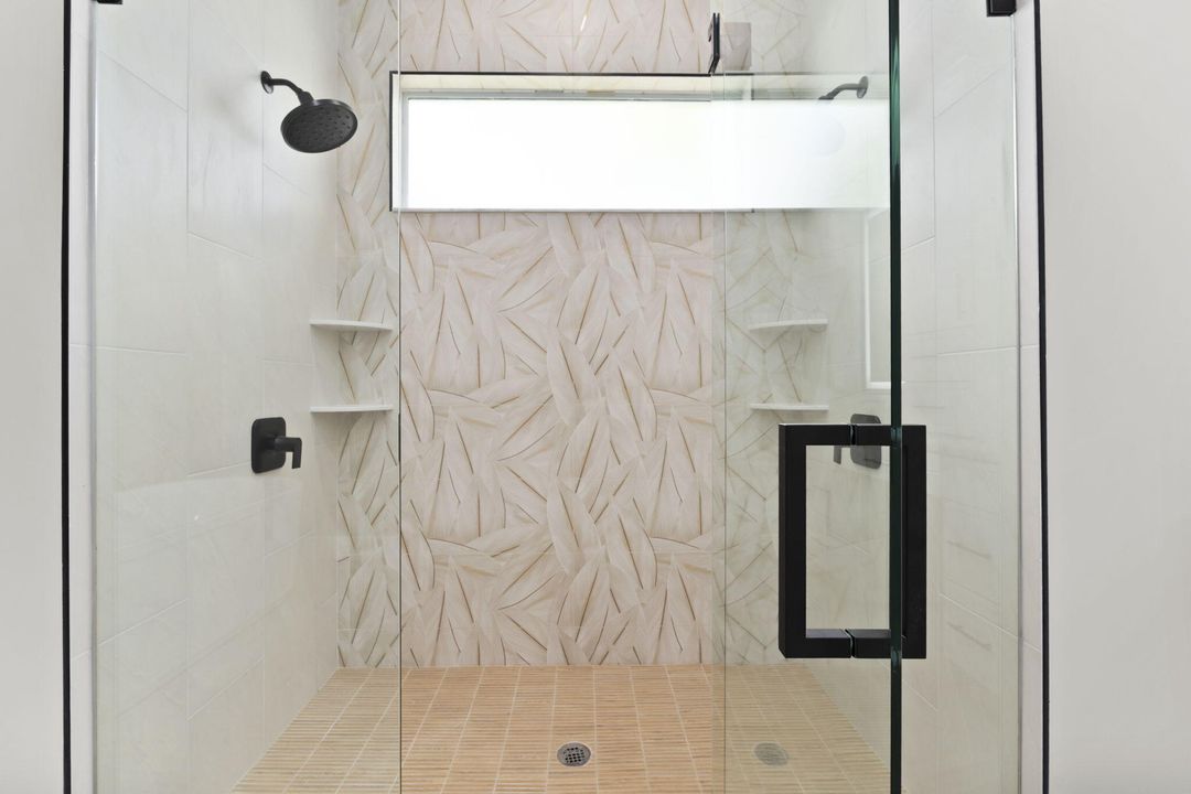 En Venta: $845,900 (4 camas, 4 baños, 2300 Pies cuadrados)