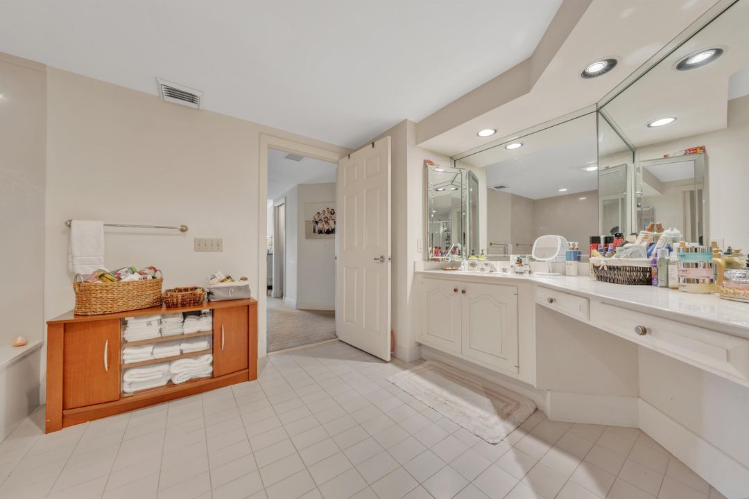 待售: $949,000 (3 贝兹, 3 浴室, 2379 平方英尺)