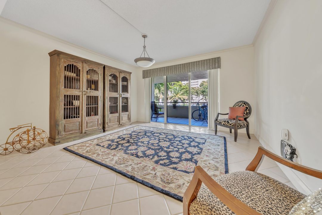 待售: $949,000 (3 贝兹, 3 浴室, 2379 平方英尺)