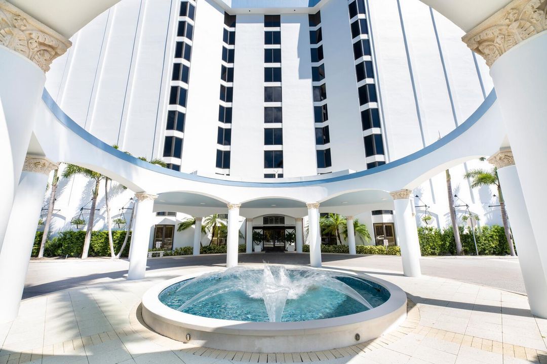 For Sale: $499,000 (1 beds, 1 baths, 1077 Square Feet)