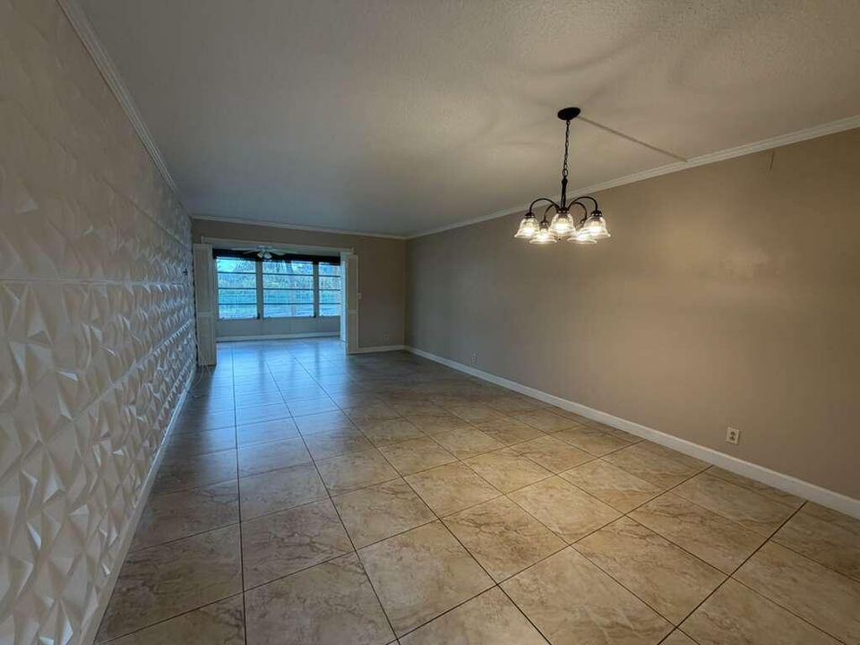 En Renta: $1,900 (2 camas, 2 baños, 900 Pies cuadrados)