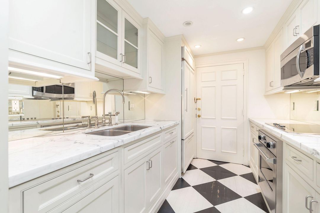 待售: $2,950,000 (3 贝兹, 2 浴室, 1540 平方英尺)