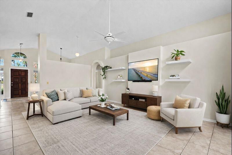 For Sale: $419,500 (3 beds, 2 baths, 1657 Square Feet)