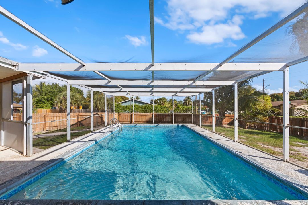 На продажу: $475,000 (3 спален, 2 ванн, 1572 Квадратных фут)