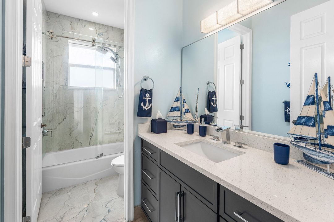 На продажу: $949,999 (6 спален, 4 ванн, 4428 Квадратных фут)