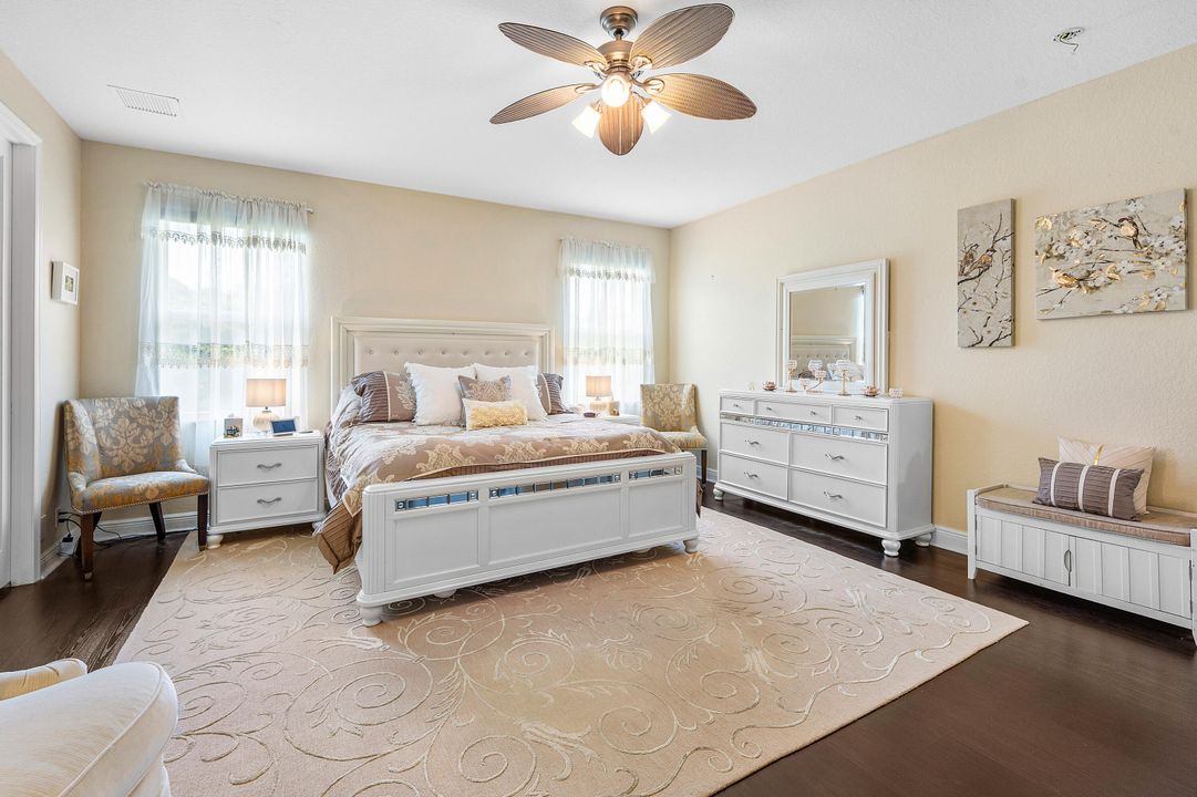 На продажу: $949,999 (6 спален, 4 ванн, 4428 Квадратных фут)