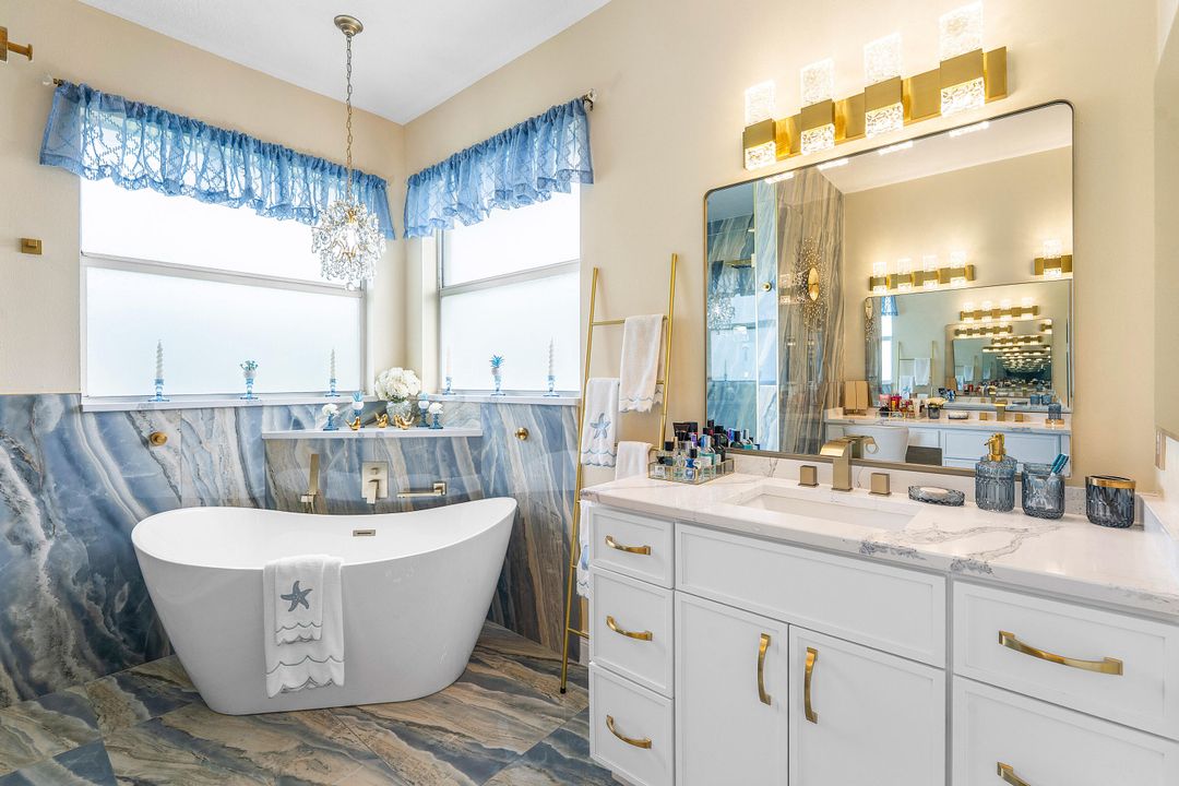 На продажу: $949,999 (6 спален, 4 ванн, 4428 Квадратных фут)