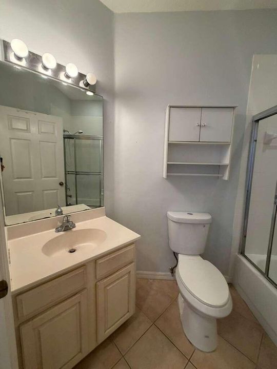 For Rent: $1,200 (1 beds, 1 baths, 450 Square Feet)