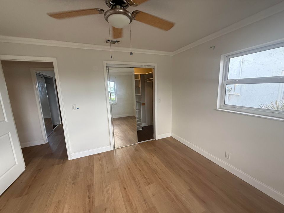 For Rent: $2,700 (2 beds, 2 baths, 1077 Square Feet)